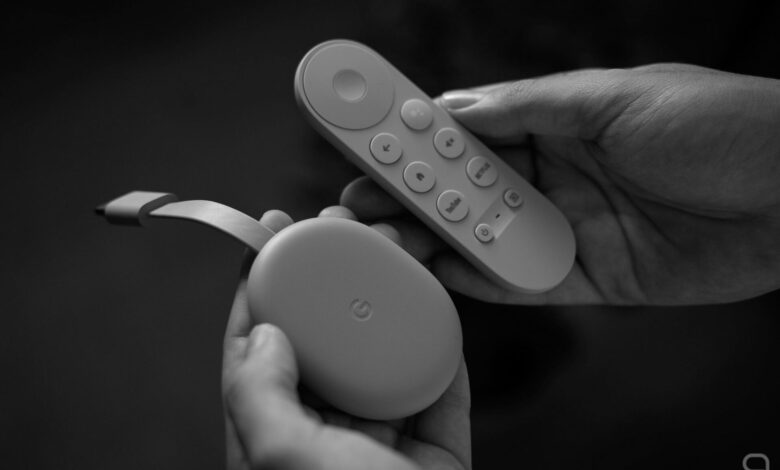Imagen de un mando a distancia de Chromecast con una cruz roja sobre él, simbolizando el problema