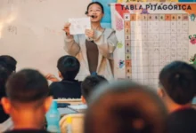 Estudiantes cordobeses aprenden chino mandarín en el aula