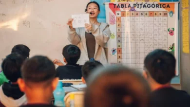 Estudiantes cordobeses aprenden chino mandarín en el aula