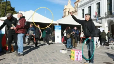 Imagen de la Plaza San Martín en Córdoba durante la Expo CbaPreviene