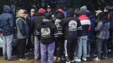 Trabajadores del sector neumáticos protestan frente a la Fábrica Ruiz