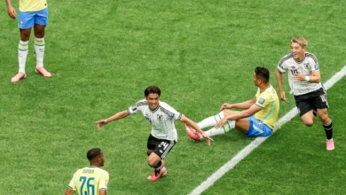 Diego Forlán en acción como jugador de la selección uruguaya