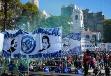 Protesta de trabajadores en la calle