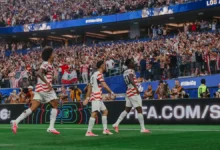 La selección de Estados Unidos celebra su victoria sobre Paraguay en el Mundial 2026