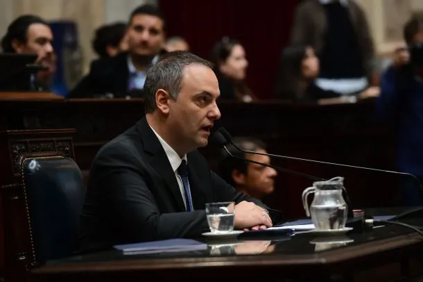 Manuel Adorni en una sesión de la Cámara de Diputados