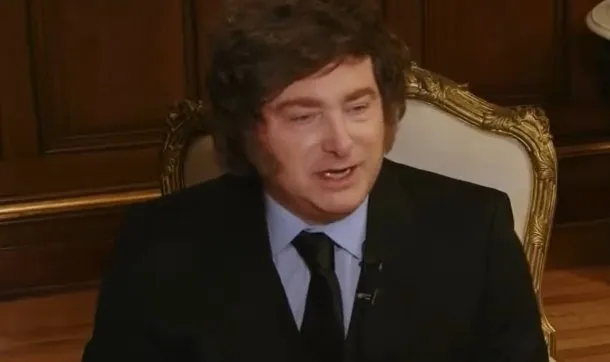Presidente Javier Milei hablando sobre los planes sociales y la reducción de la pobreza en Argentina