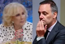 Mirtha Legrand y su mesa de invitados discutiendo sobre Manuel Adorni