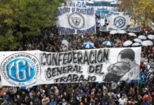 Protesta de trabajadores en la calle