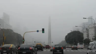 Imagen de un termómetro mostrando temperaturas bajas en Buenos Aires