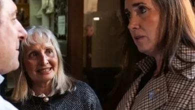 Foto de Victoria Villarruel y Javier Milei en un acto oficial