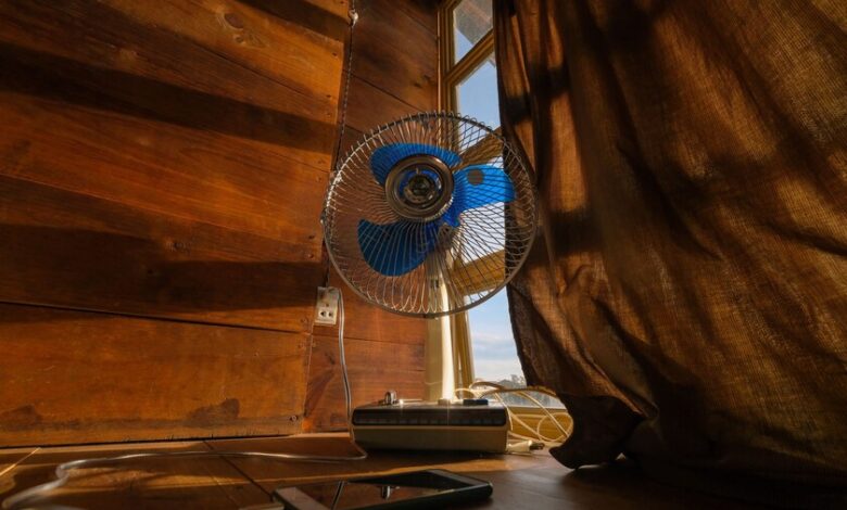 Imagen de un ventilador en un entorno cálido