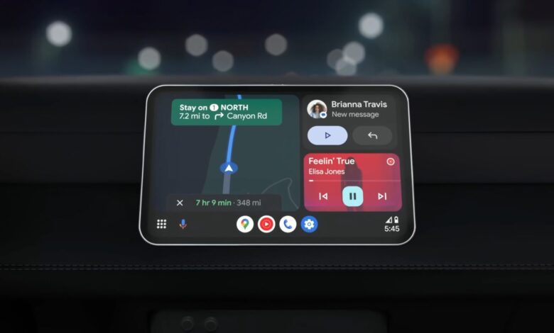 Imagen de un velocímetro en una pantalla de coche con Google Maps