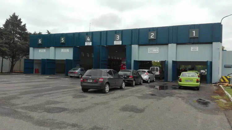Imagen de la planta de ITV de Circunvalación después del asalto