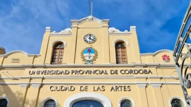 Logotipo de la Universidad Provincial de Córdoba con la acreditación de la CONEAU