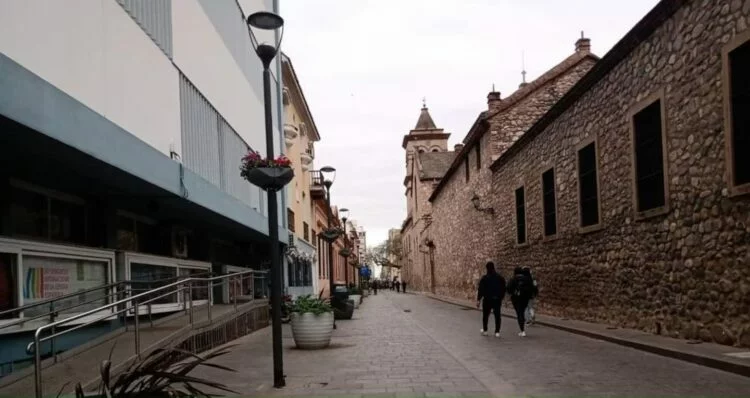Cielo nublado en Córdoba, con lluvia y vientos