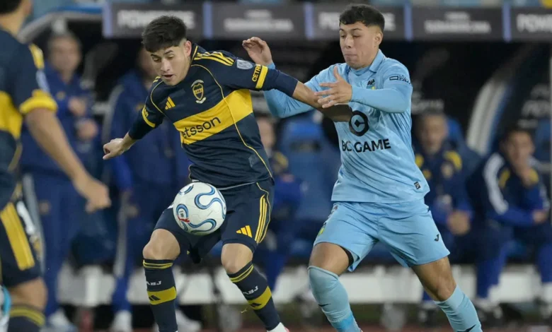 Álvaro Montero realizando su cábala antes del partido
