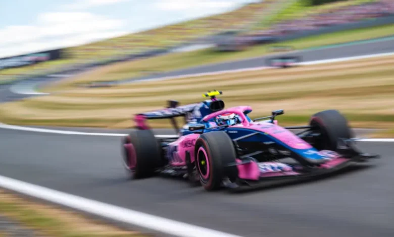 Franco Colapinto en el podio de Silverstone