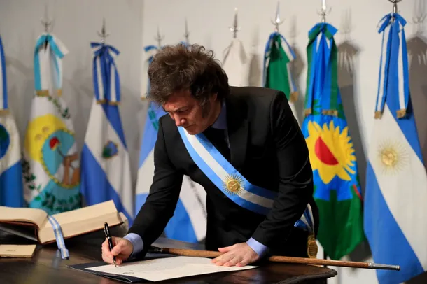 Javier Milei durante su discurso en la vigilia patria del Día de la Independencia