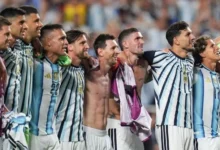 Lionel Messi regala un set de mate personalizado a la Selección Argentina