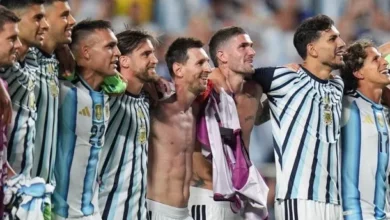Lionel Messi regala un set de mate personalizado a la Selección Argentina