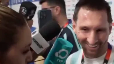 Lionel Messi y Sofi Martínez en la zona mixta