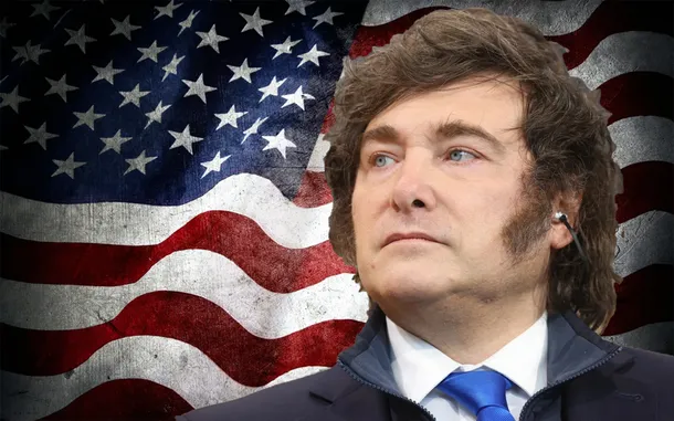 Bandera de Estados Unidos y Javier Milei