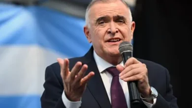 Gobernador de Tucumán, Osvaldo Jaldo, en una reunión con el presidente Javier Milei