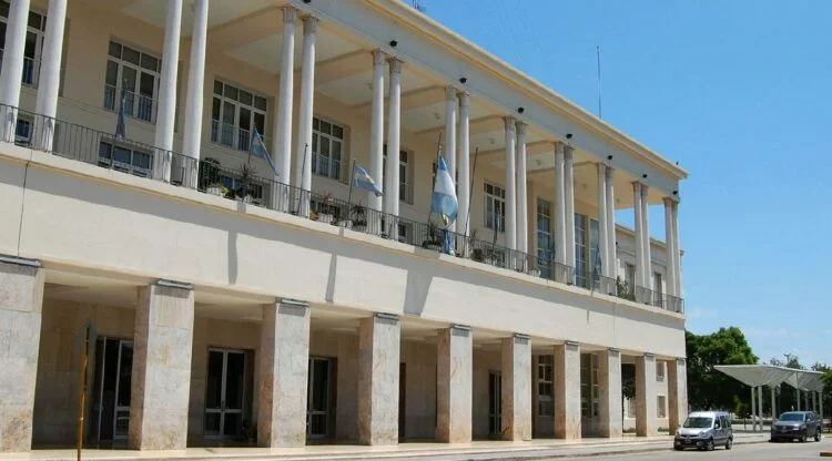 Universidad Nacional de Córdoba, Premio Albert Einstein, ciencia latinoamericana