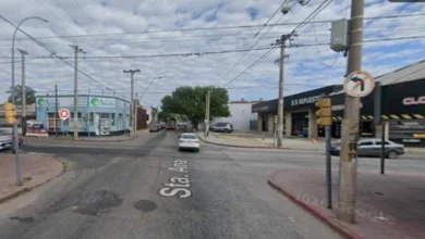 Calle Santa Ana cerrada por obras de Aguas Cordobesas en Córdoba