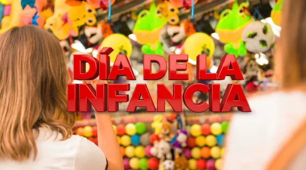 Niños jugando en un parque
