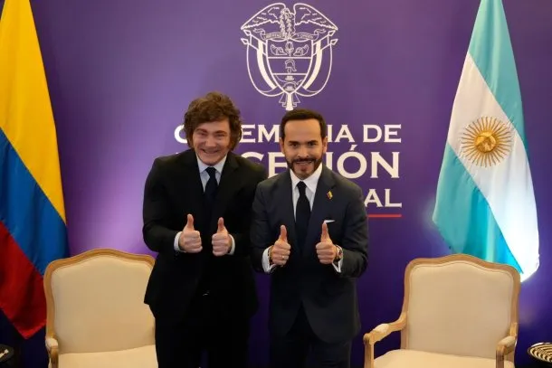 Javier Milei y Abelardo de la Espriella en la ceremonia de asunción