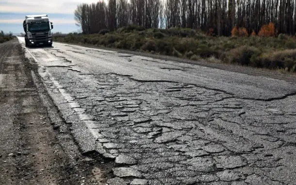 Rutas nacionales en mal estado, provocando accidentes y retrasos en la circulación
