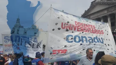 Manifestantes en la marcha por la ciencia argentina