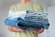 Estudiante con jeans sin lavar durante 15 meses