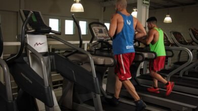 Personas entrenando en un gimnasio de Córdoba
