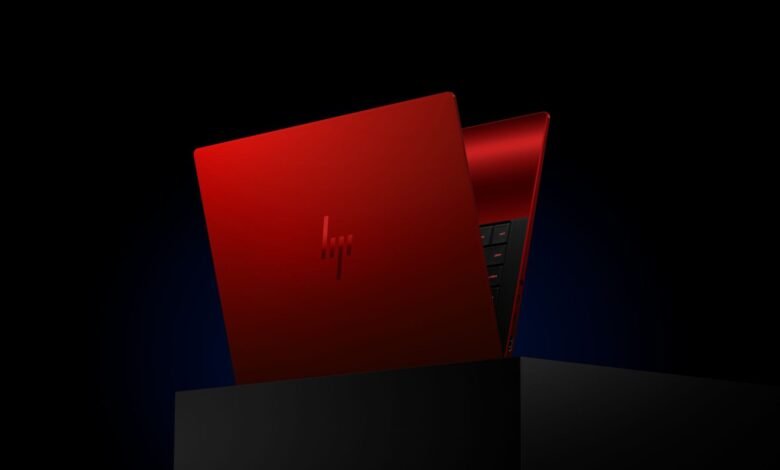 Portátil HP‑Ferrari de lujo con chasis de fibra de carbono y detalles rojos y amarillos