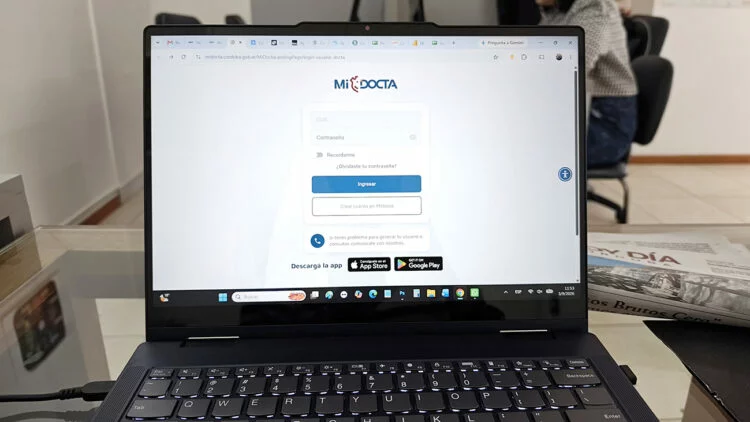 Captura de pantalla de la plataforma Mi Docta mostrando trámites municipales