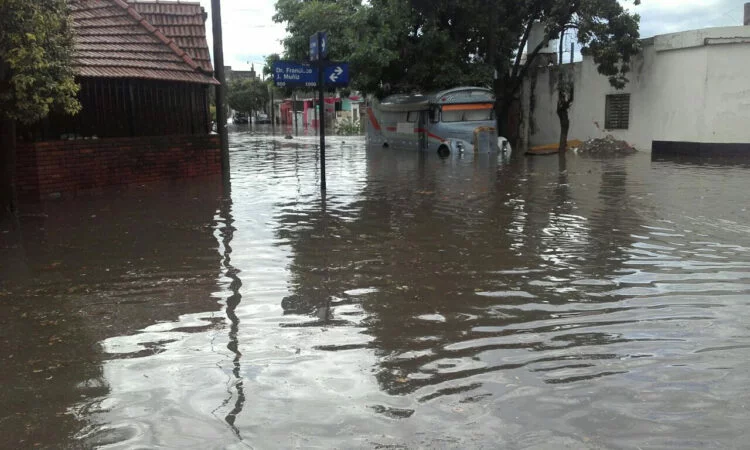 Ejercicio de evacuación durante el simulacro de inundación en Villa Páez, Córdoba