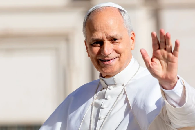 Aeropuerto Ambrosio Taravella recibiendo la delegación de la Santa Sede para la visita papal