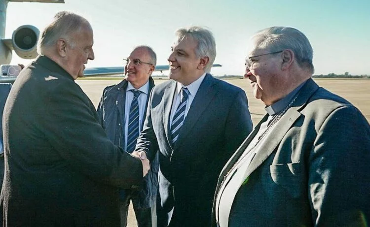 Delegación vaticana inspeccionando el predio de la Fadea en Córdoba