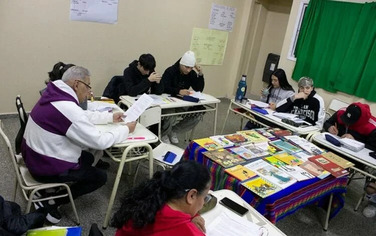 Formulario de preinscripción 2027 para Educación de Jóvenes y Adultos en Córdoba
