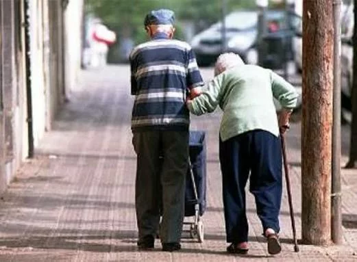Reunión virtual de defensorías del Centro sobre derechos de las personas mayores