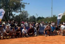 Cancha de tenis adaptada del Córdoba Lawn Tennis Club con silla de ruedas