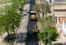 Obra de asfaltado en la calle Fermín Martín, Argüello Norte