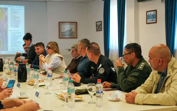 Reunión de autoridades en la FAdeA para planificar la visita del Papa León XIV a Córdoba