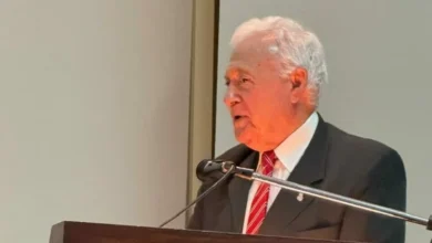 Doctor Hugo Pizzi recibe el título de Maestro de la Medicina del interior argentino en la UNC