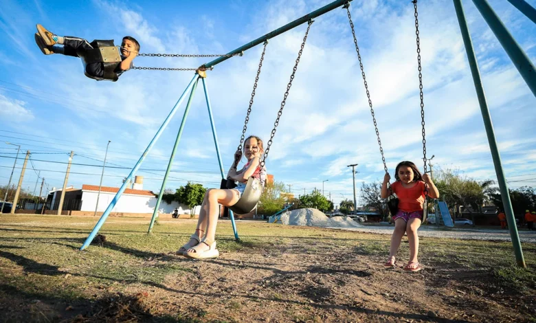 Obra de renovación de la Plaza Mujeres Argentinas en Ampliación Centro América, Córdoba