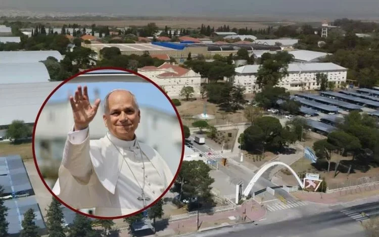 Papa León XIV celebra misa en la explanada de la Escuela de Aviación Militar, Córdoba