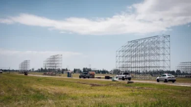 Obras de montaje en FADEA para la visita del Papa a Córdoba