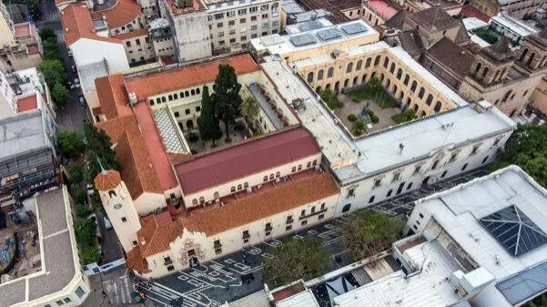 Fachada histórica del Colegio Nacional de Monserrat, Córdoba